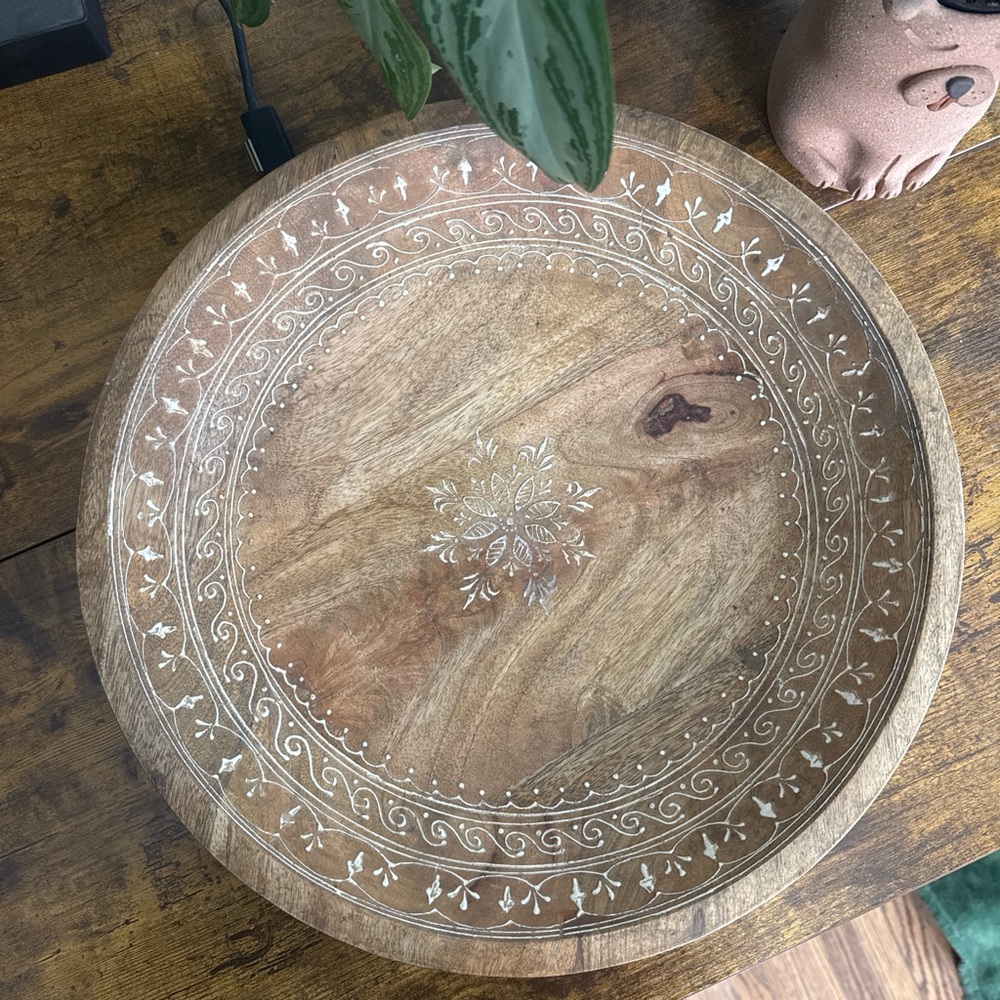 Brown and White Decorative Wooden Tray
13.5 in diameter